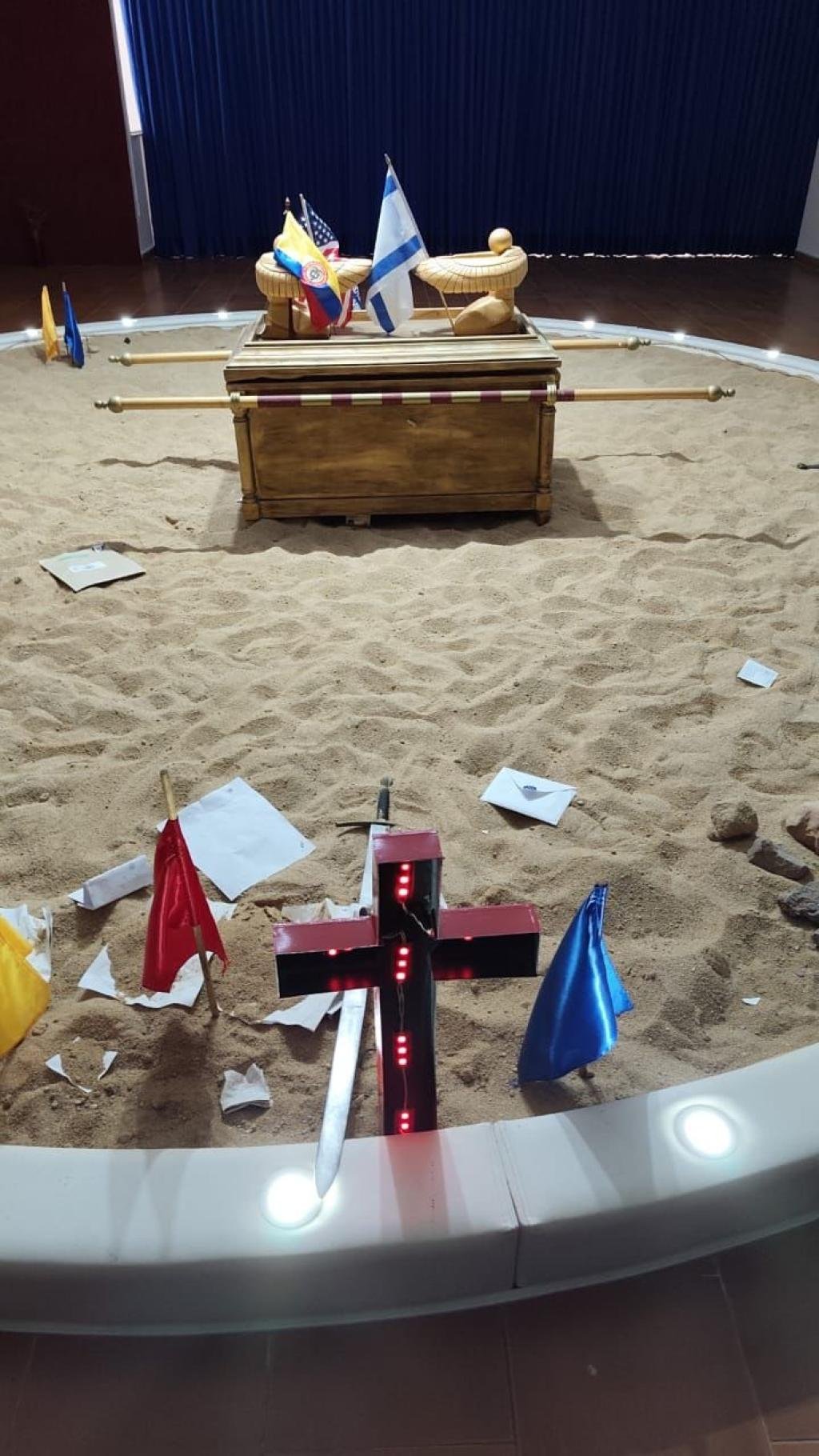Escalofrío en el desalojo de Titos Bolos: descubren perturbador escenario de rituales ocultos y lujos  tras las puertas de la iglesia Vida Abundante en Barranquilla