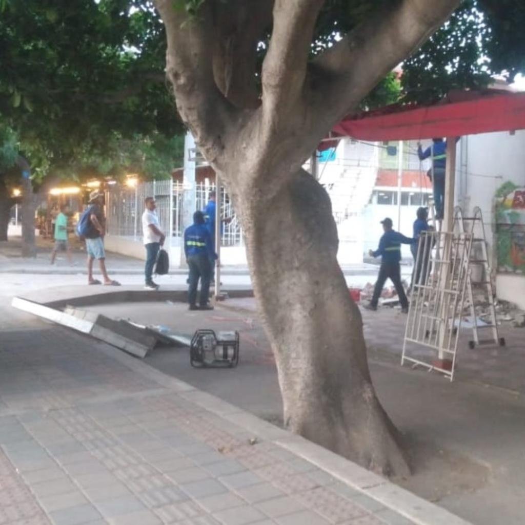 Demolición de un negocio en Gaira sin justa causa