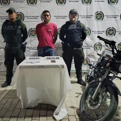 Golpe a la extorsión en Santa Marta: capturan a alias “Leonardo” por cobros ilegales a comerciantes