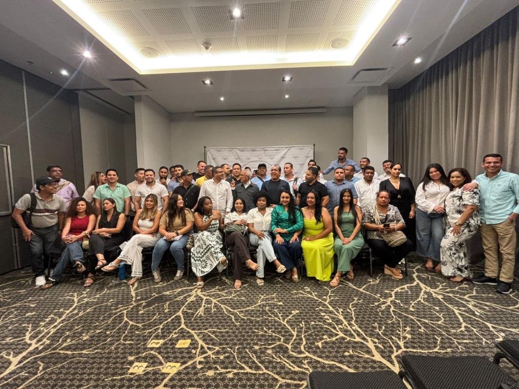 Colectivo con Autonomía y Sin Permiso ratifica respaldo a la lista del Pacto Histórico y a la candidatura presidencial de Iván Cepeda