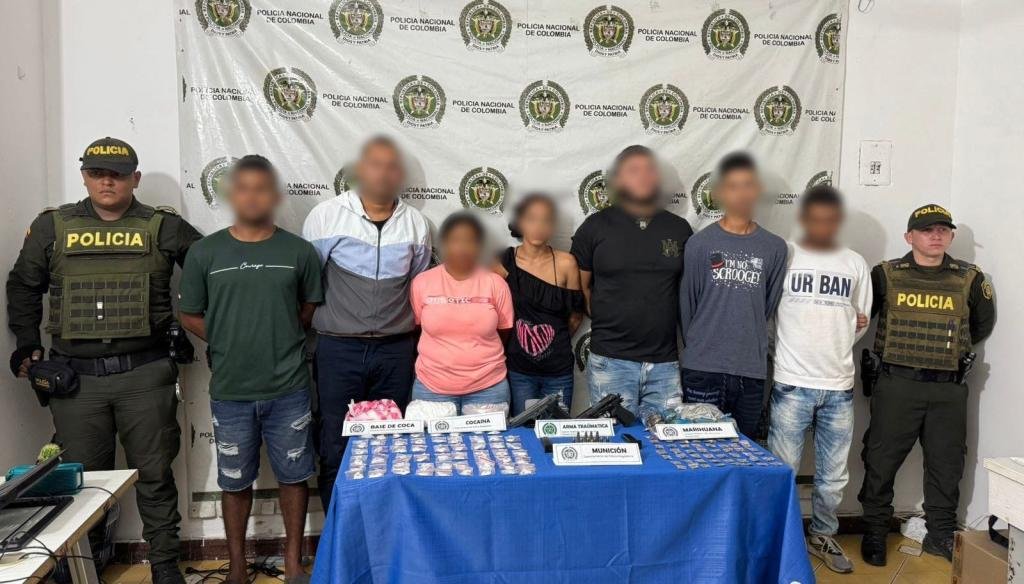 Quedaron al descubierto con drogas, armas y municiones con los que pretendían cometer actividades delictivas