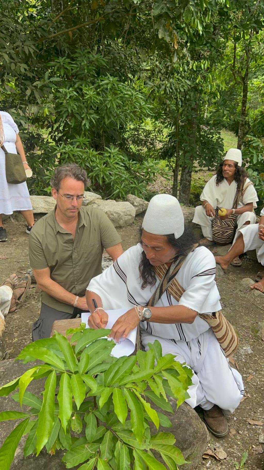 Asoarhuaco Ganadores del Premio Ecuatorial 2024 por su Labor en la Conservación de la Sierra Nevada