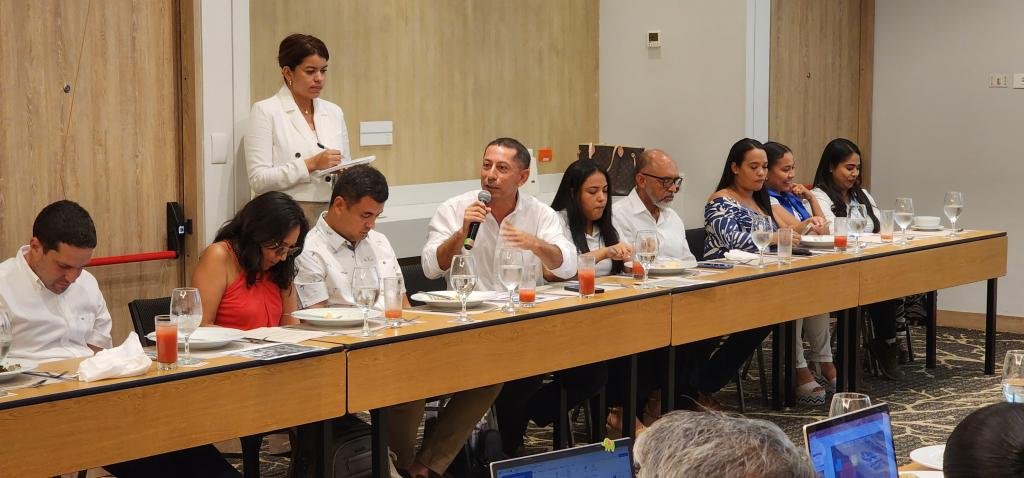 Defensora del Pueblo respalda compromiso con la paz del territorio de Santa Marta