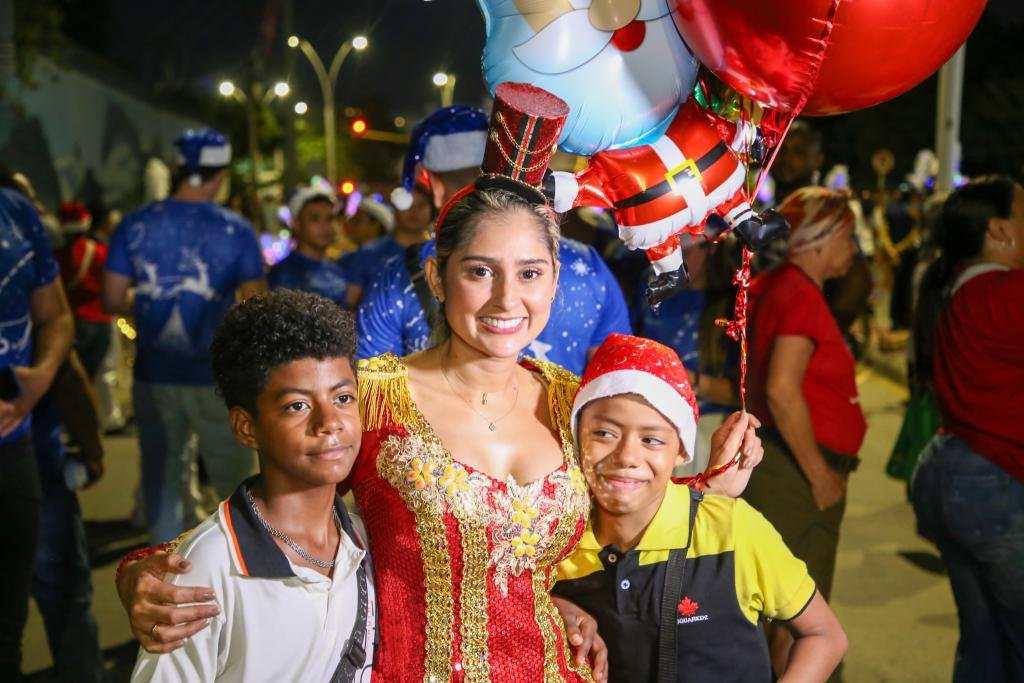 “Un Deseo de Navidad”, el desfile que iluminó las calles de Santa Marta
