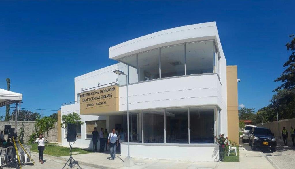 Falla en la morgue de Medicina Legal desata crisis por descomposición de cuerpos