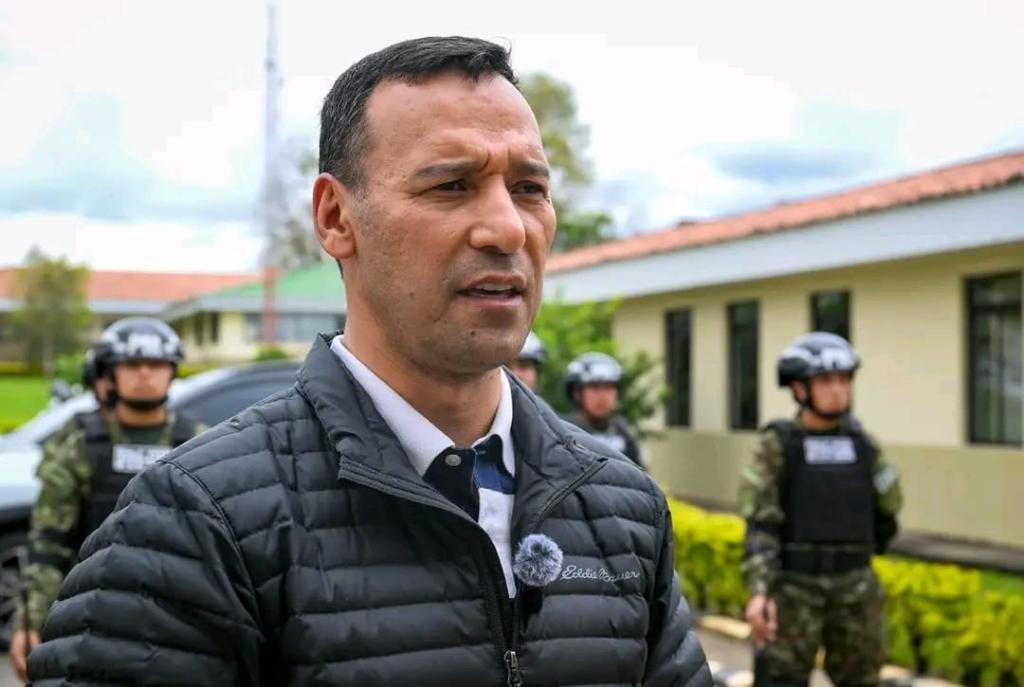 "Ministro de Defensa expresa preocupación por seguridad del presidente Petro tras hallazgos de armas"