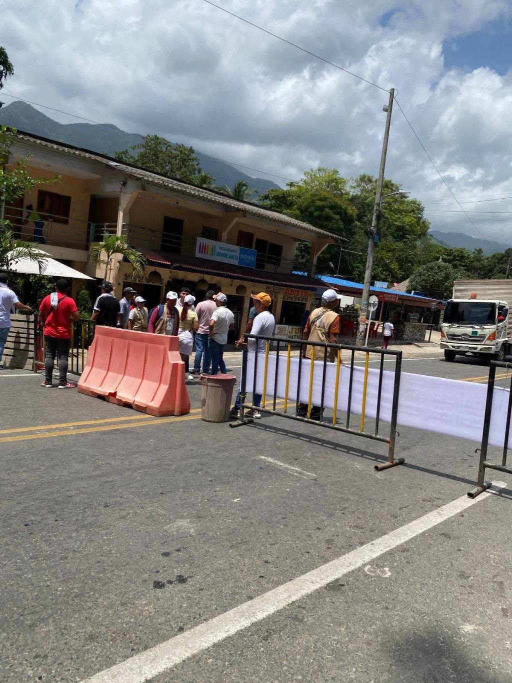 Reactivan cierre de la Troncal del Caribe y Parque Tayrona