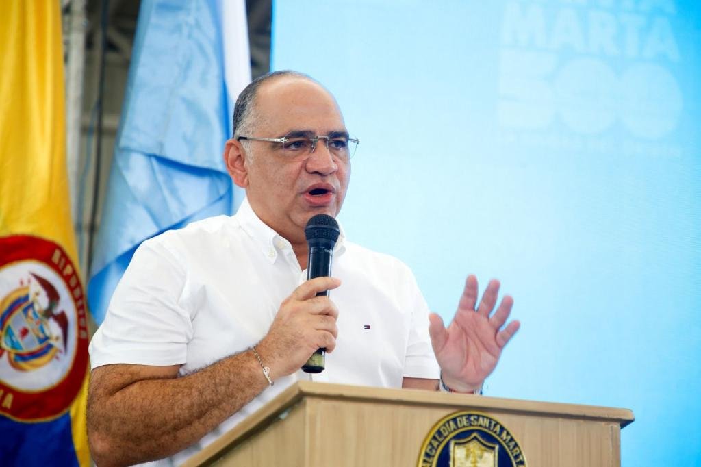 Pinedo sigue en firme con la solución al problema de escasez de agua y alcantarillado sanitario y pluvial en Santa Marta