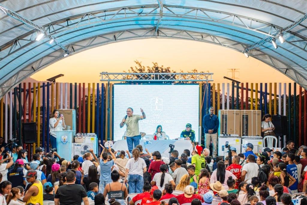 ¡Un alcalde de palabra! Después de 25 años, Carlos Pinedo Cuello anunció inversiones históricas para el barrio María Cecilia