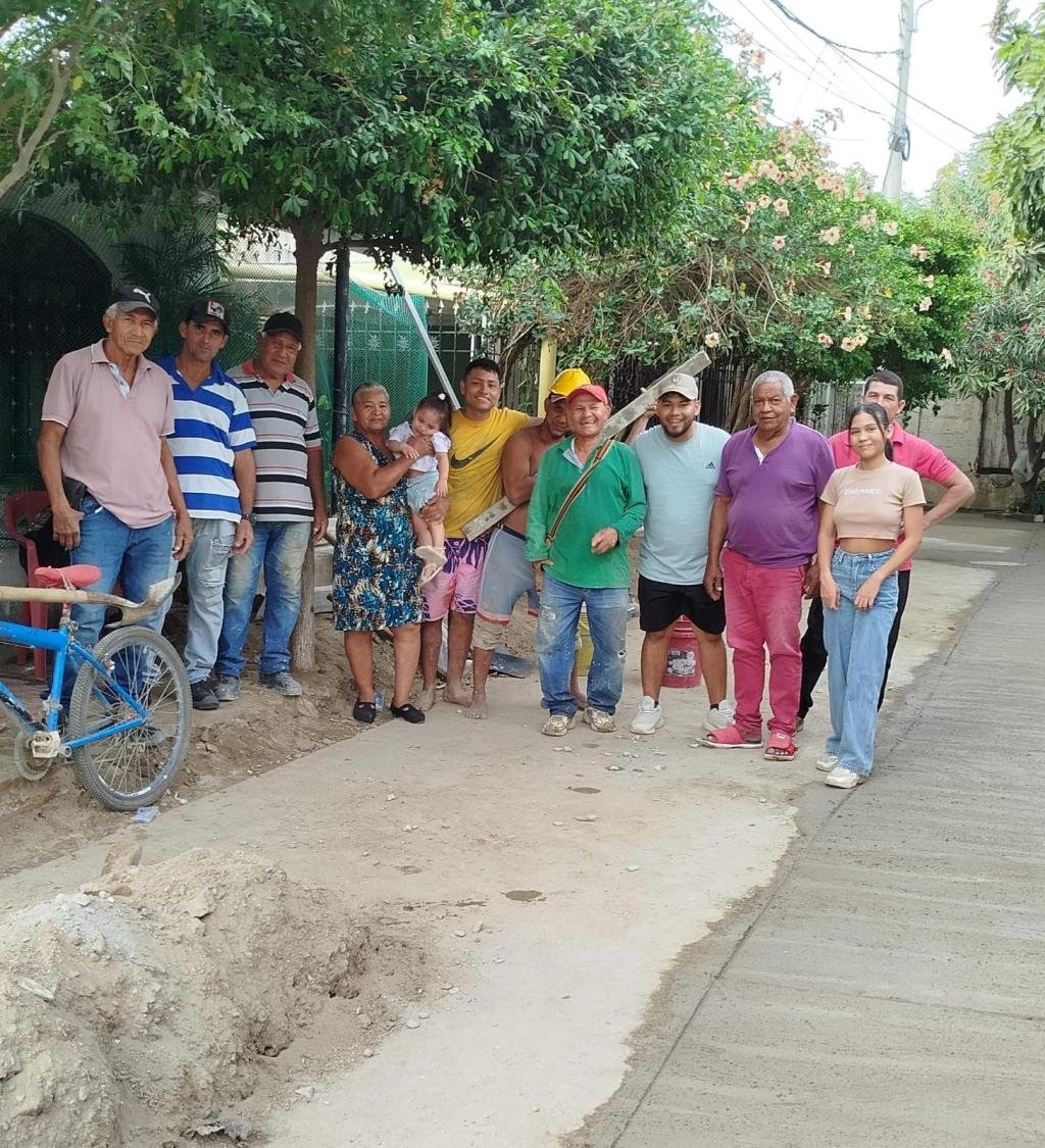 Fundación Buenos Frutos impulsa pavimentación histórica en el barrio Once de Noviembre junto a la comunidad