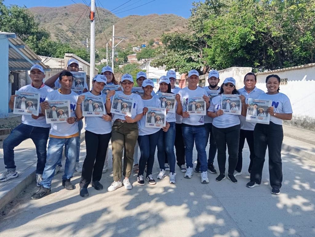 Colectivo Con Autonomía y Sin Permiso intensifica campaña de Iván Cepeda en Santa Marta