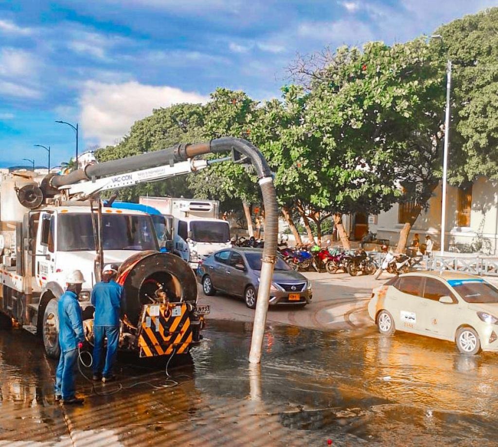 Avanzan en un 90% la reparación del colector Centro que solucionará los rebosamientos en el Centro