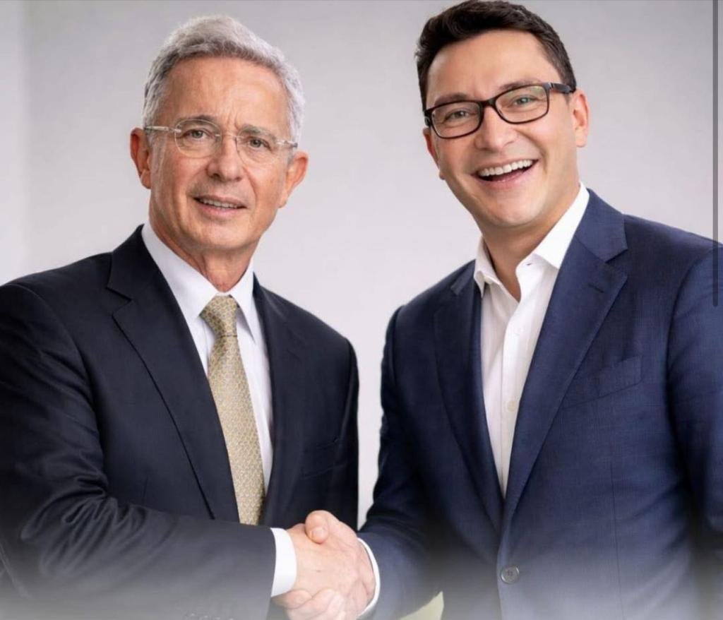 ¿Uribe apoyará a Caicedo? ¿La derecha y la izquierda se juntan por el poder?
