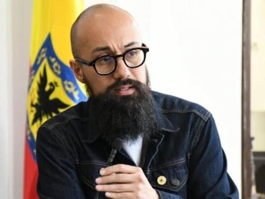 A Carrillo se le acabó el circo en la UNGRD: millones enterrados, obras inútiles y Mocoa otra vez dejada a su suerte