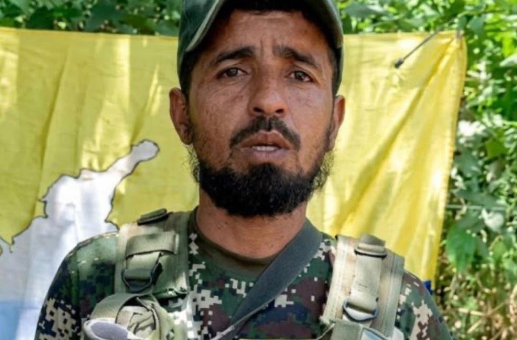 Contundente golpe a la criminalidad: Extraditan a alias 'Mocho Olmedo', cabecilla de las disidencias de las Farc y exvocero de paz