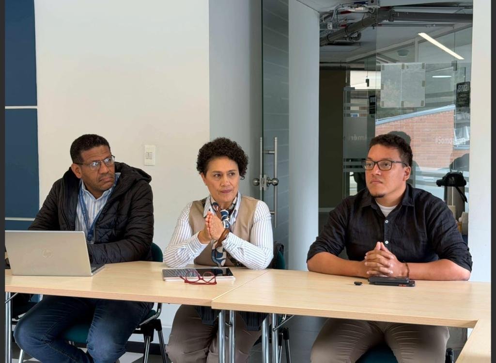 Estudiantes de la Institución Universitaria de Santa Marta lideran el proyecto ecológico ‘Ecosama’ y socializan su iniciativa ante la Universidad de América