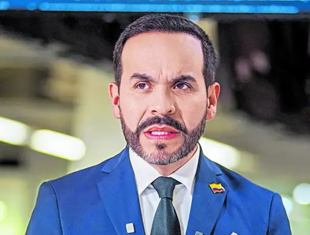 Golpe judicial a Abelardo: Tribunal le ordena desmontar su campaña por uso indebido de símbolos patrios
